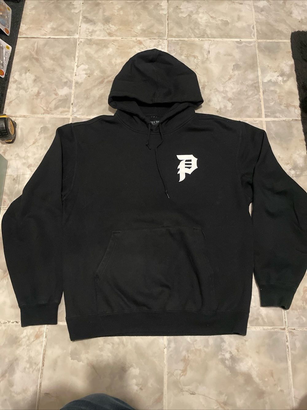 Primitive x Guns N’ Roses Cross Black Hoodie SZ L - Picture 3 of 9
